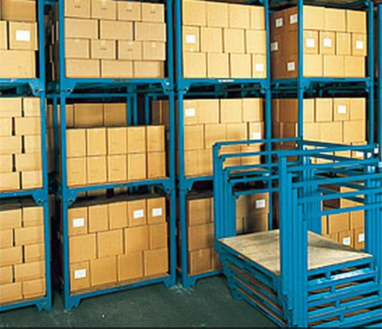 Foto referensi unit stacktainer berisi barang ditumpuk bertingkat